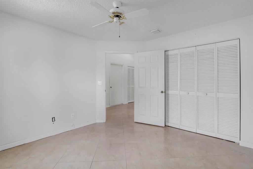 6796 North Pine Island Road, Unit 6796 Tamarac, FL 33321 - Photo 5 of 36