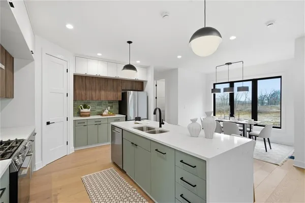 $599,000 | 2602 Northwest 84th Terrace, Kansas City, MO 64154