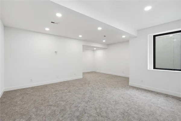 $599,000 | 2602 Northwest 84th Terrace, Kansas City, MO 64154