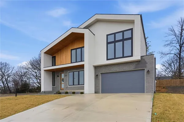 $599,000 | 2602 Northwest 84th Terrace, Kansas City, MO 64154