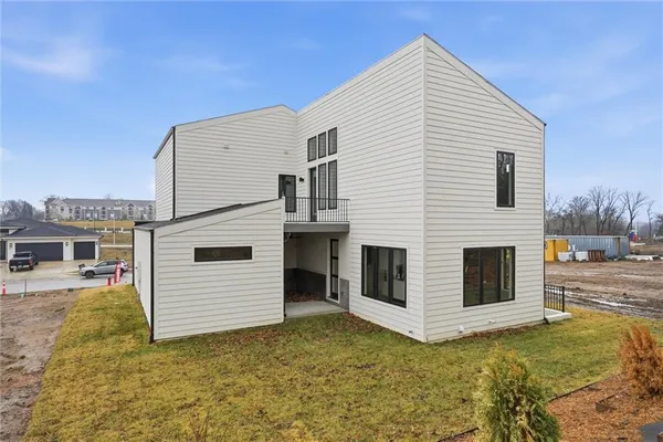$599,000 | 2602 Northwest 84th Terrace, Kansas City, MO 64154