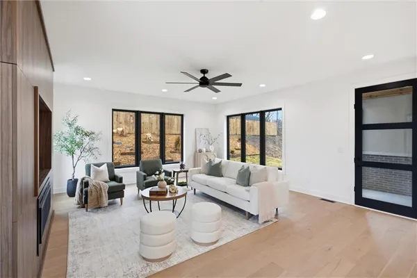 $599,000 | 2602 Northwest 84th Terrace, Kansas City, MO 64154