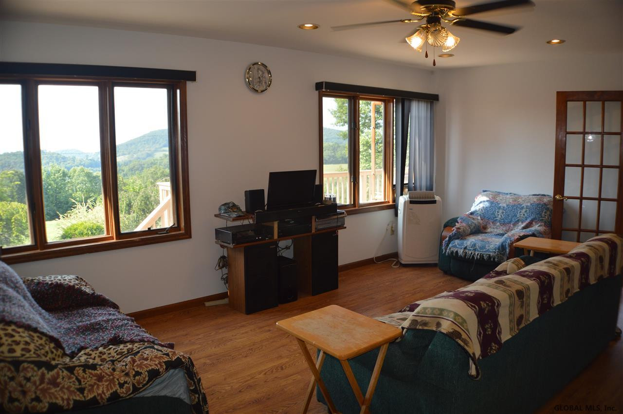 482 Mountain Road Easton, NY 12834 - Photo 7 of 17 Photo 7