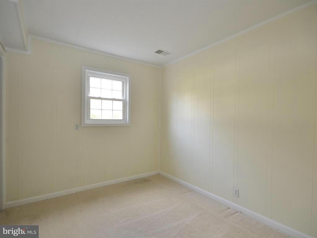 2416 Ivywood Road Reston, VA 20191 - Photo 11 of 27 Bedroom