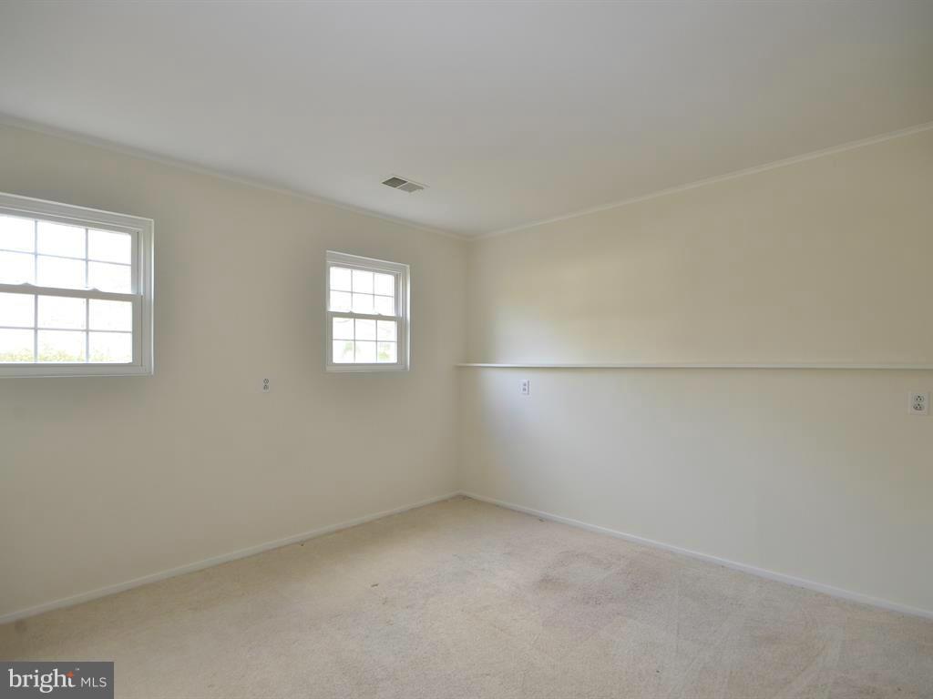 2416 Ivywood Road Reston, VA 20191 - Photo 19 of 27 Bedroom