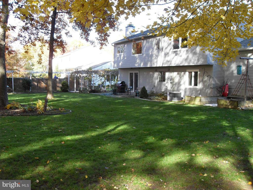2416 Ivywood Road Reston, VA 20191 - Photo 27 of 27 Exterior (Rear)