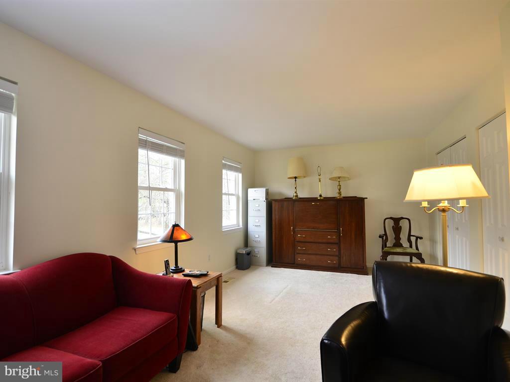 2416 Ivywood Road Reston, VA 20191 - Photo 10 of 27 Bedroom