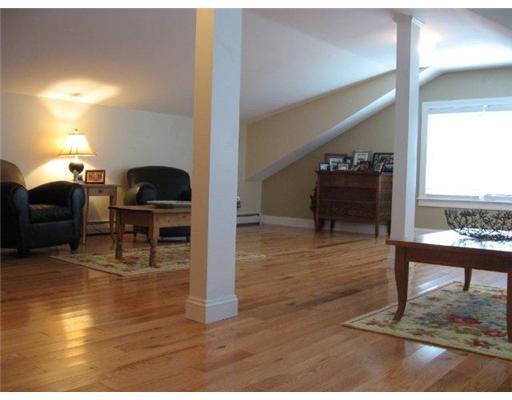 192 Longwoods Road Falmouth, ME 04105 - Photo 14 of 15 Den/Family/Great Room.