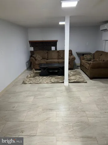 $2,400 | 604 # 4 E Oak Street, Oakland, MD 21550