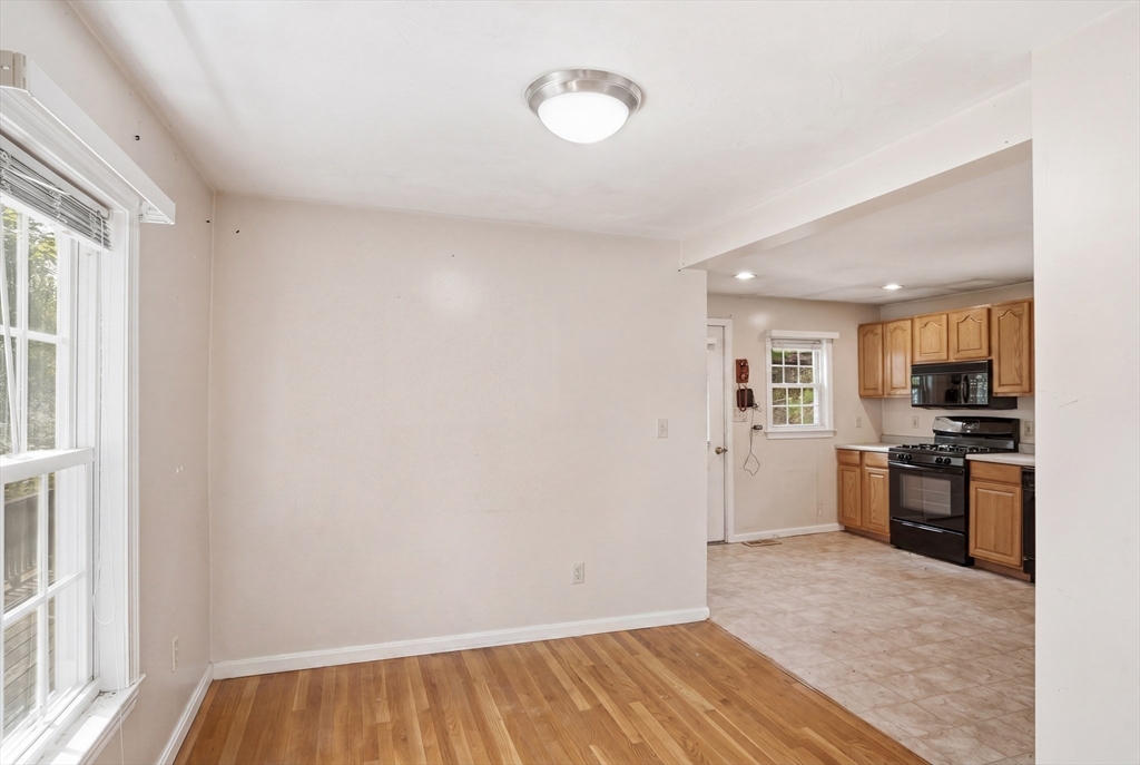 2 Tyng Road Tyngsborough, MA 01879 - Photo 8 of 33 Gallery Image 8