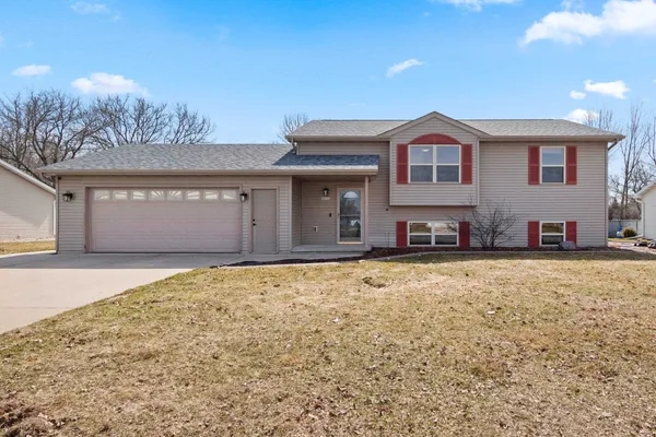 $339,900 | W6423 Rocky Mountain Drive, Greenville, WI 54942