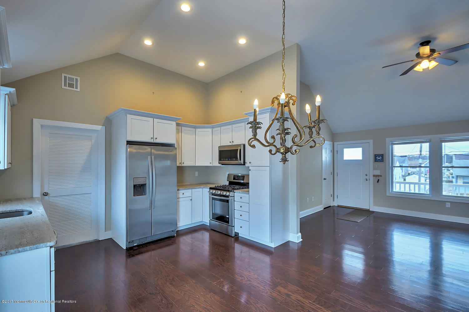 109 Bonita Road Waretown, NJ 08758 - Photo 12 of 26 109 Bonita Rd Waretown NJ-large-017-12-1