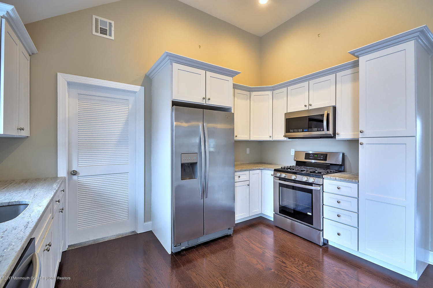 109 Bonita Road Waretown, NJ 08758 - Photo 13 of 26 109 Bonita Rd Waretown NJ-large-018-18-1