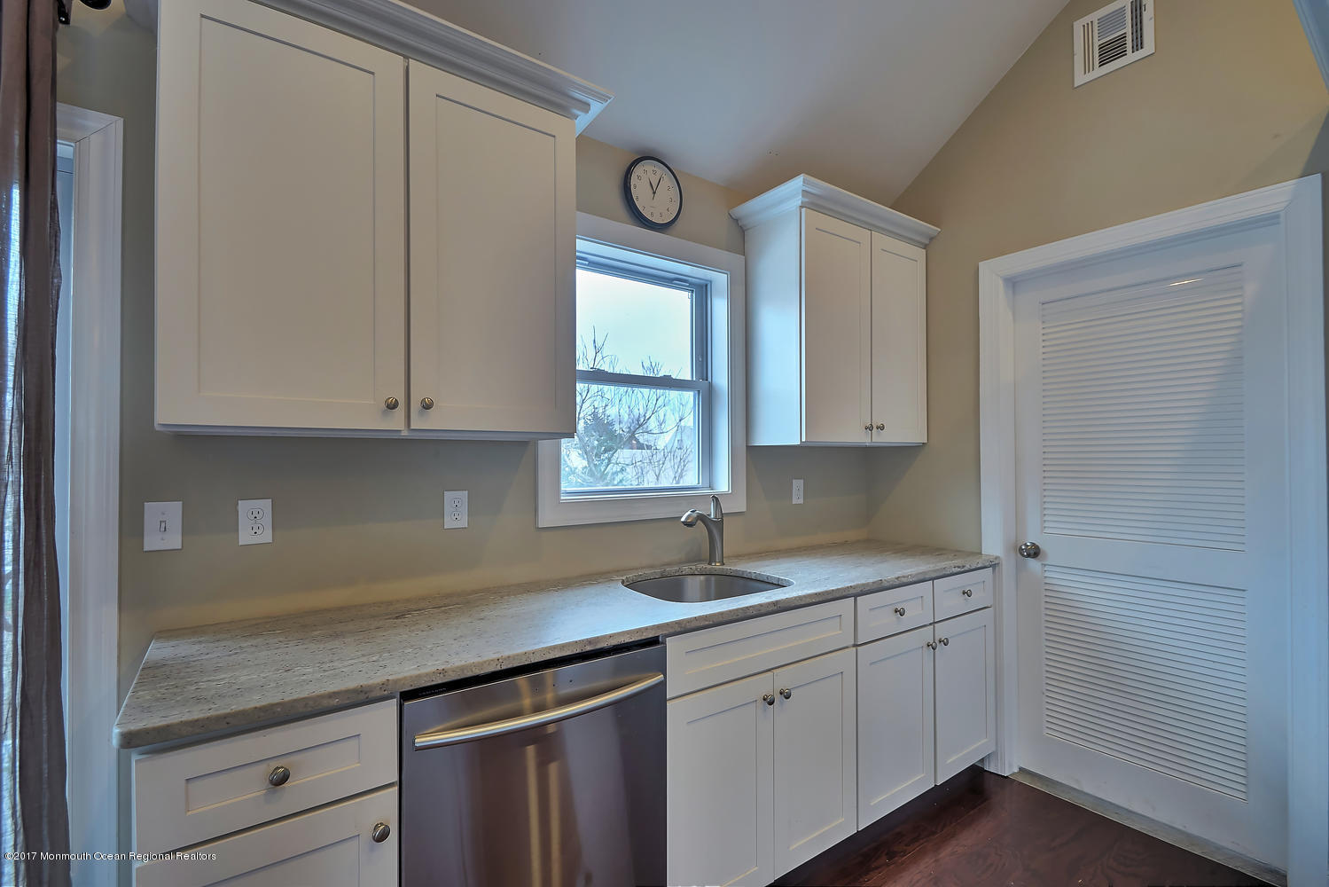 109 Bonita Road Waretown, NJ 08758 - Photo 15 of 26 109 Bonita Rd Waretown NJ-large-020-6-10
