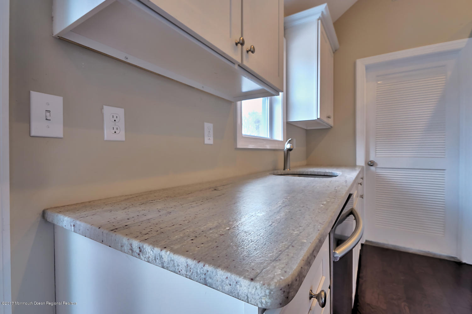 109 Bonita Road Waretown, NJ 08758 - Photo 16 of 26 109 Bonita Rd Waretown NJ-large-021-11-1