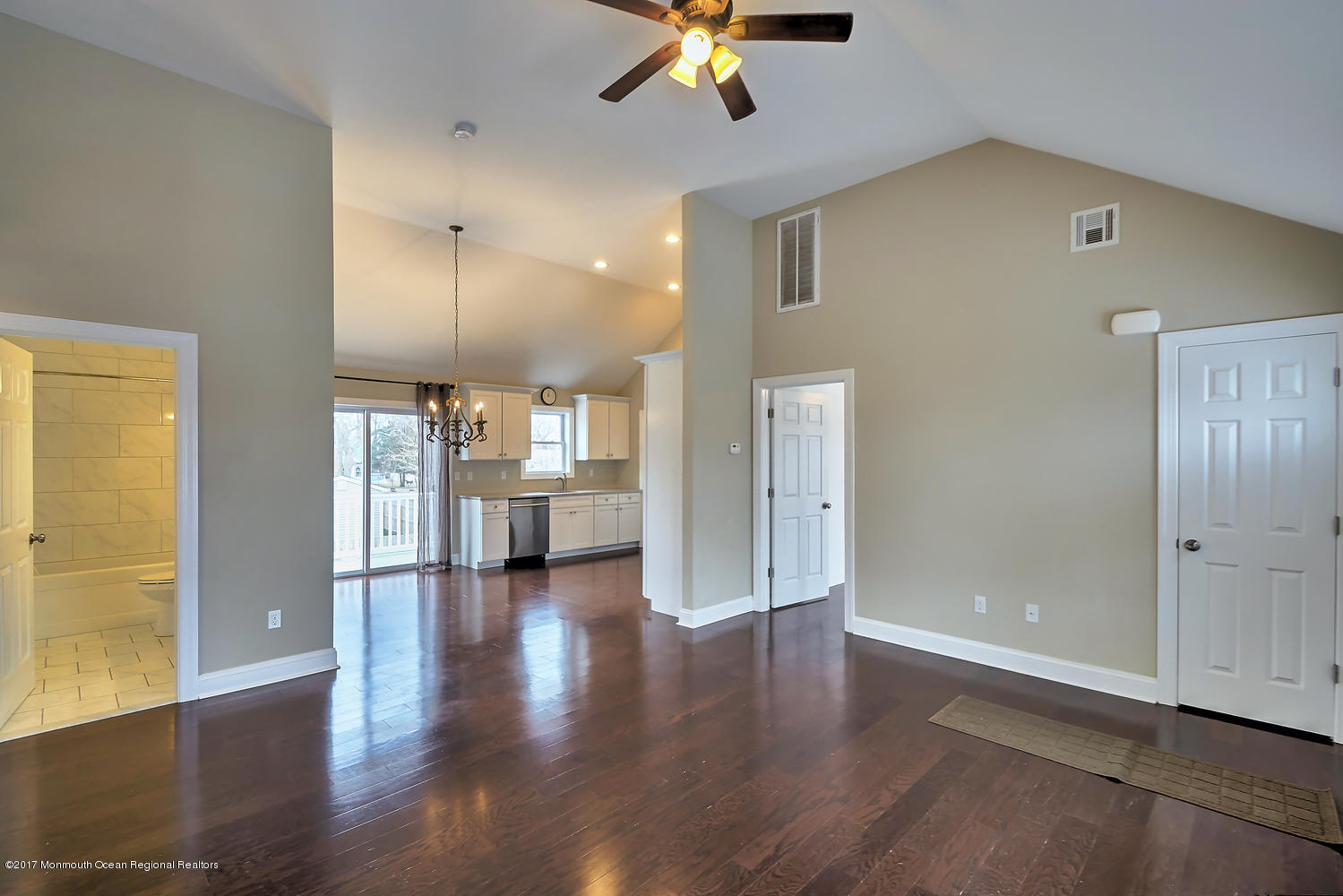109 Bonita Road Waretown, NJ 08758 - Photo 9 of 26 109 Bonita Rd Waretown NJ-large-014-3-10