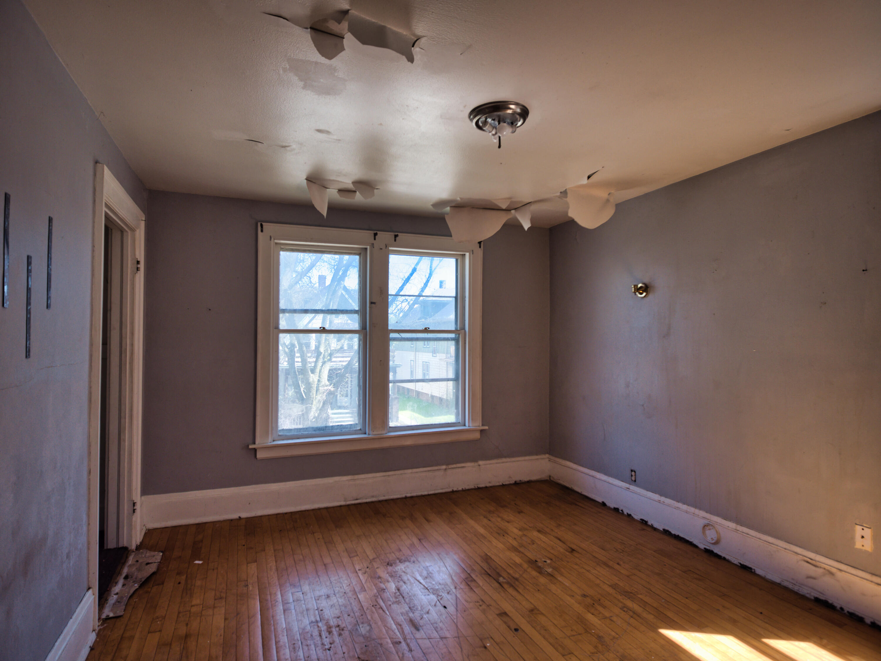 2377 North 44th Street Milwaukee, WI 53210 - Photo 13 of 27 bed2