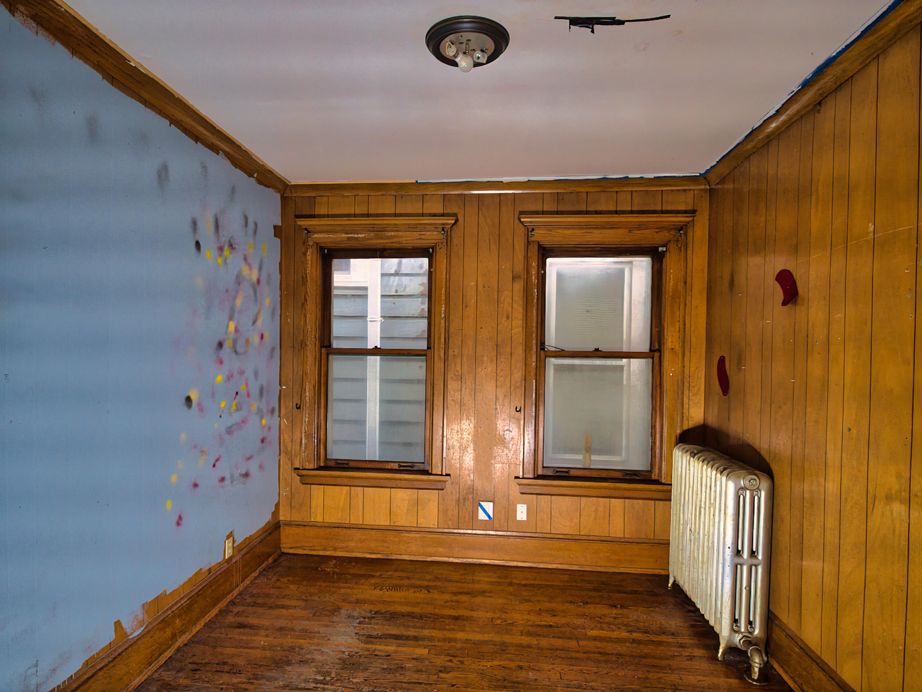 2377 North 44th Street Milwaukee, WI 53210 - Photo 8 of 27 bed1