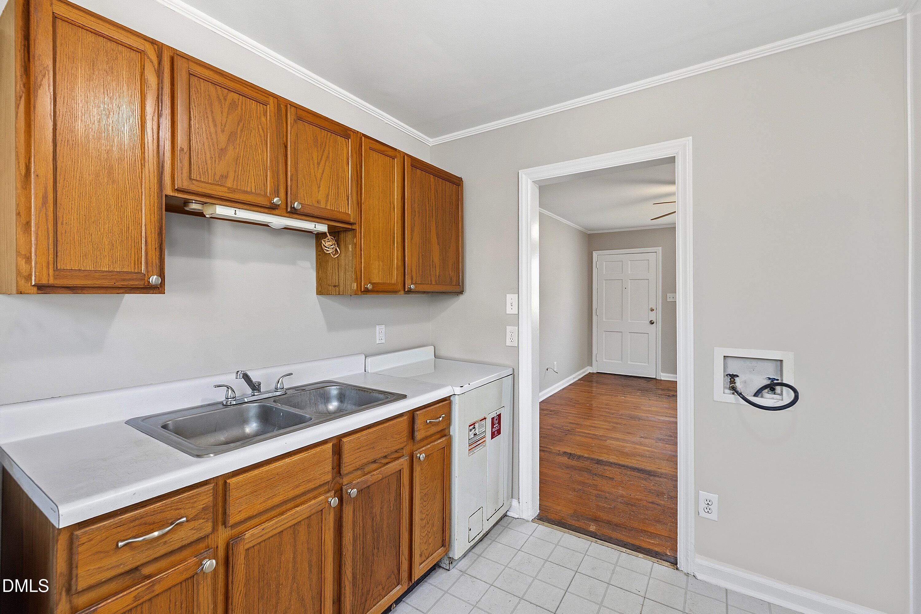 2324 Bernard Street Raleigh, NC 27608 - Photo 14 of 32