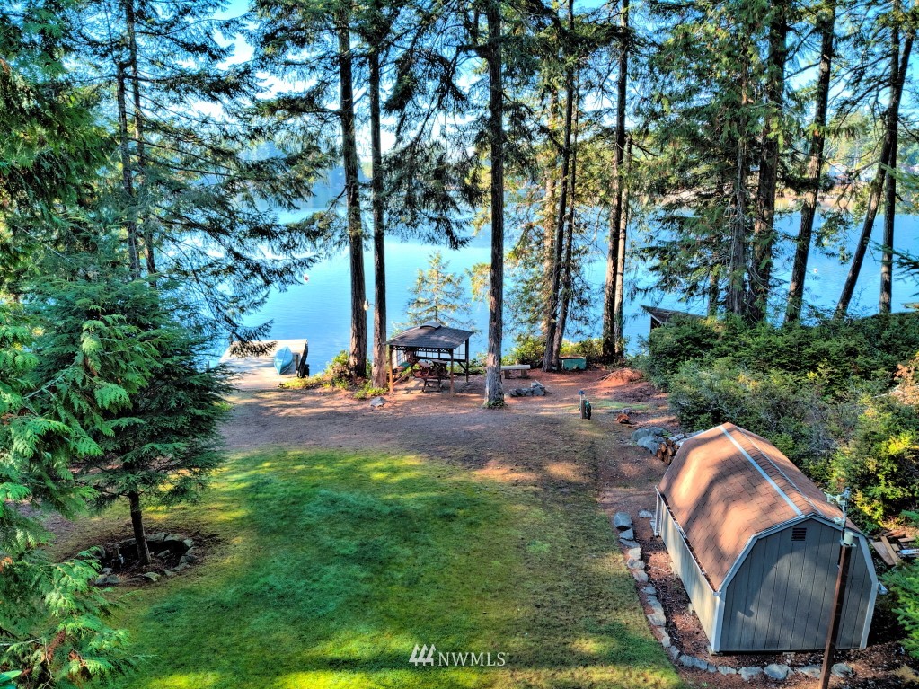 640 East Phillips Lake Loop Road Shelton, WA 98584 - Photo 3 of 25 Gallery Image 3