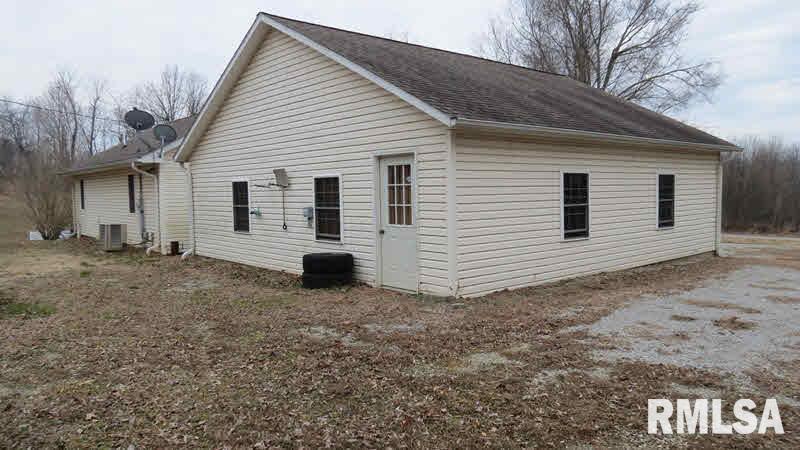 144 Carol Road Grand Chain, IL 62941 - Photo 9 of 17