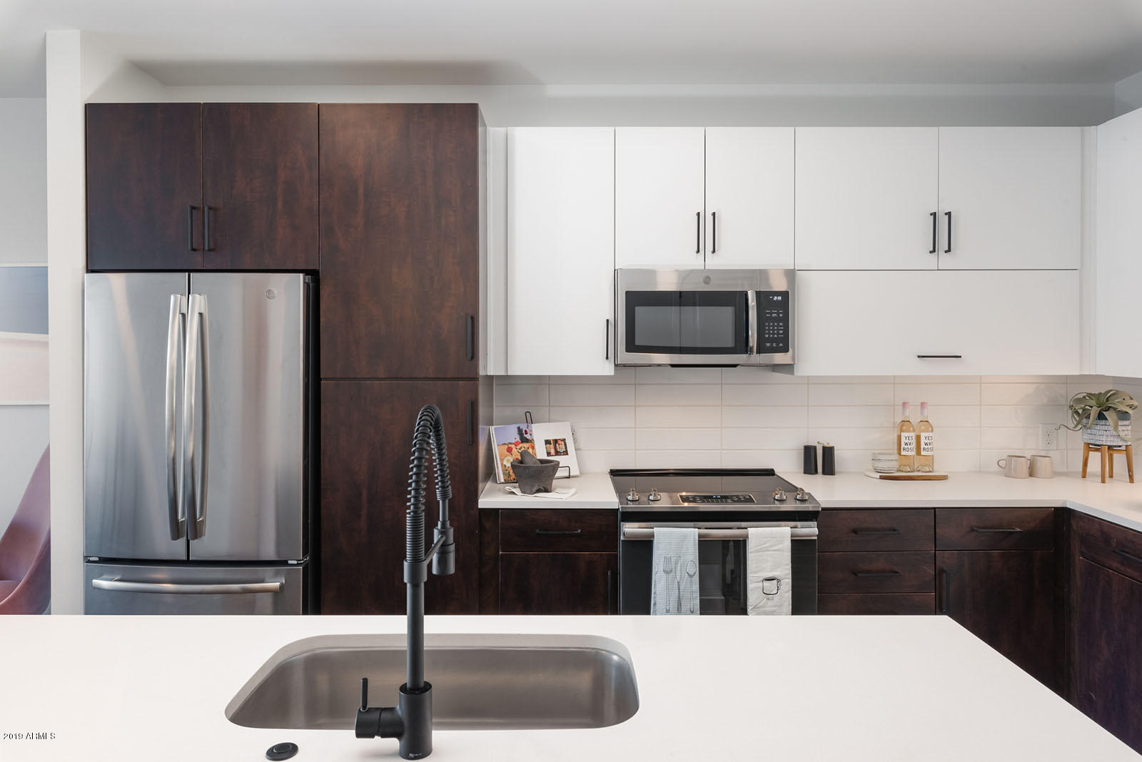 701 West Rio Salado Parkway, Unit 1041 Tempe, AZ 85281 - Photo 1 of 27 Kitchen 1