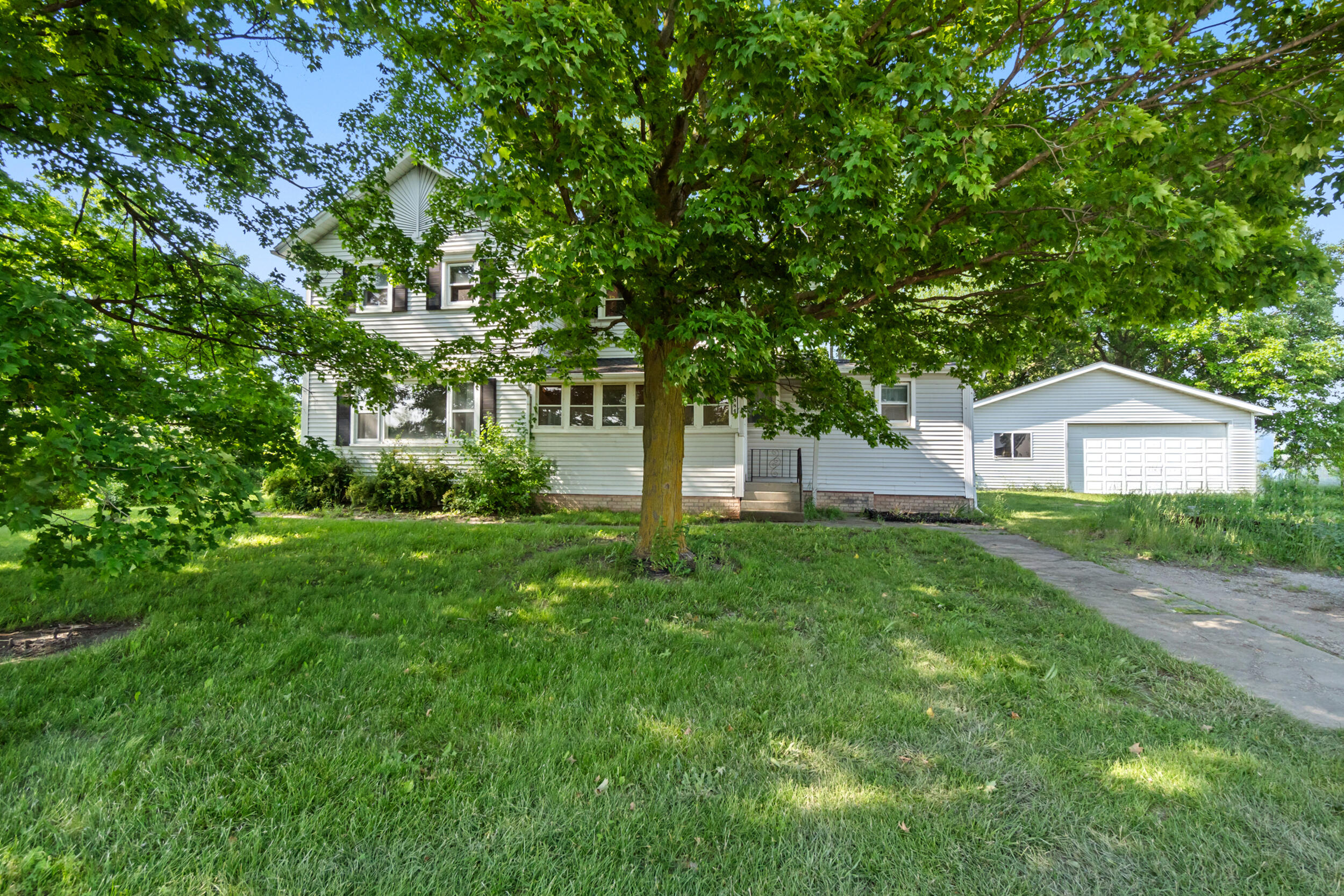 5584 West Monroe Road Tipton, MI 49287 - Photo 1 of 60 5584 W Monroe Rd, Tipton, MI 49287