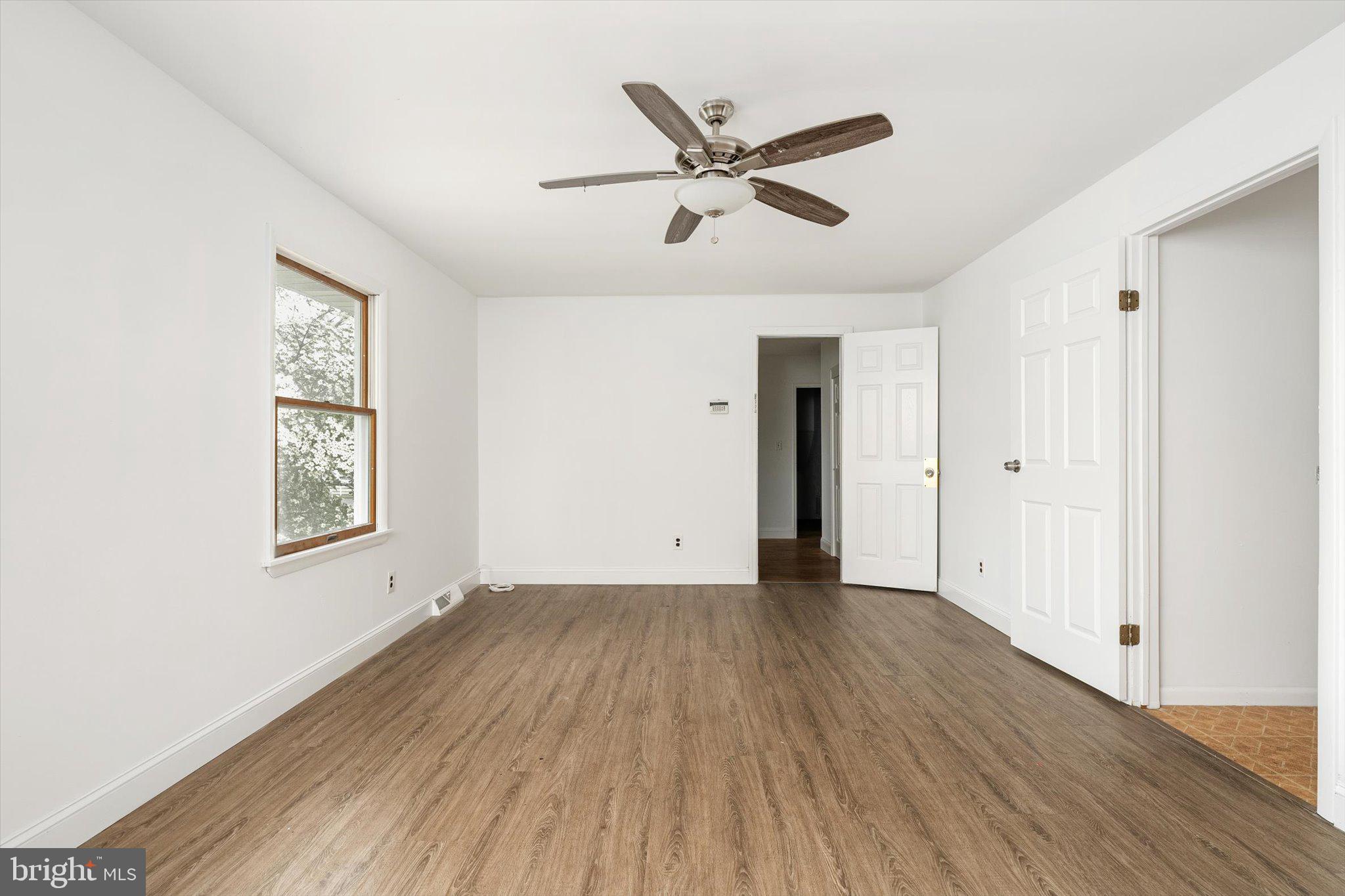 4 Bittersweet Road Ewing, NJ 08638 - Photo 14 of 26 Gallery Image 14