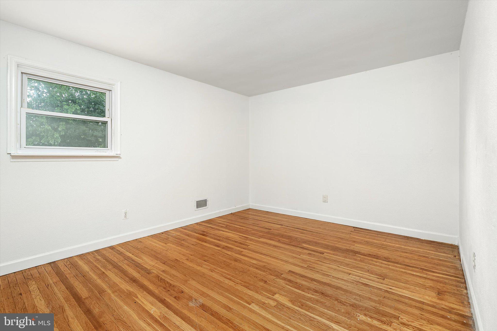 4 Bittersweet Road Ewing, NJ 08638 - Photo 17 of 26 Gallery Image 17