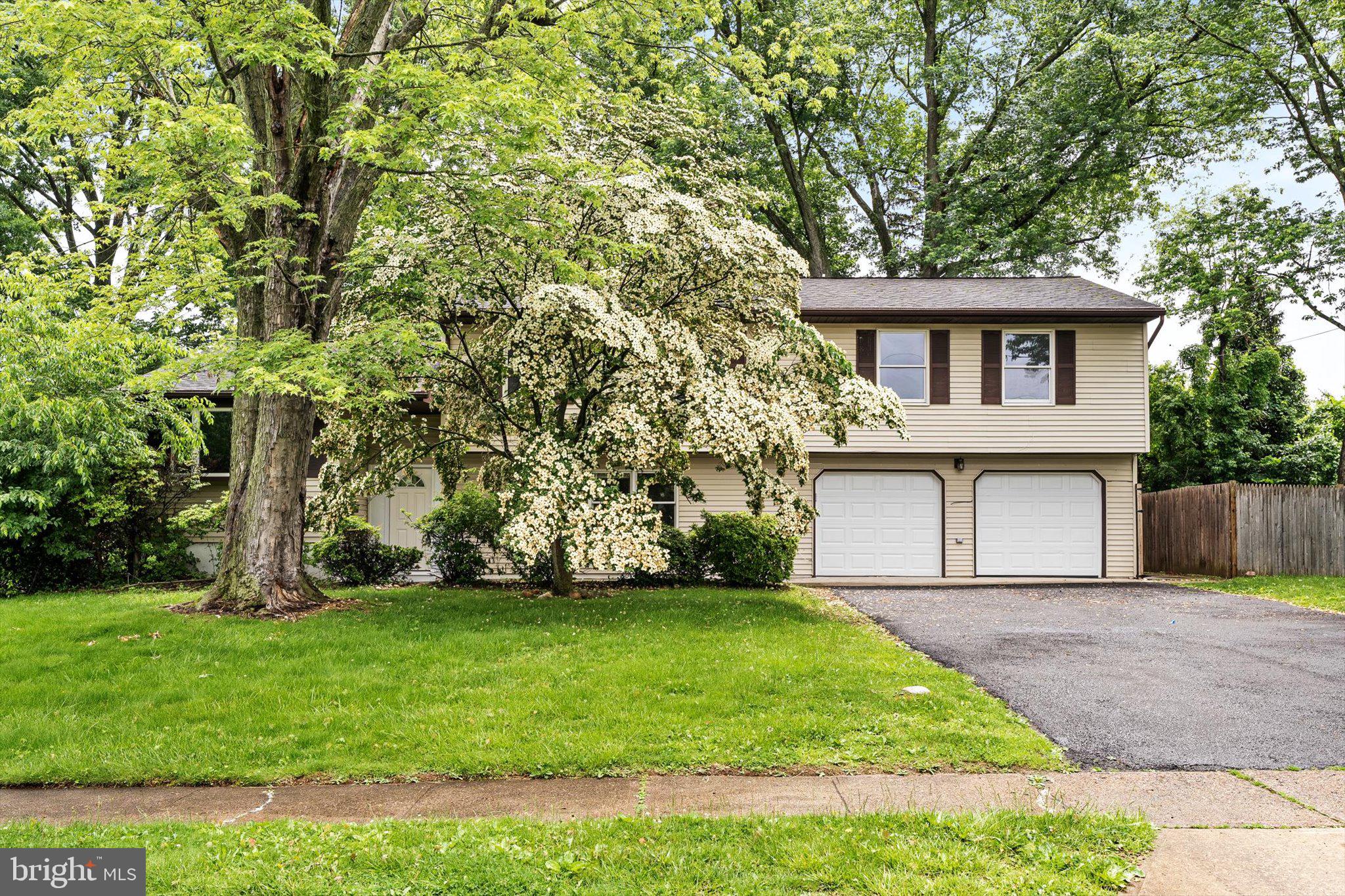 4 Bittersweet Road Ewing, NJ 08638 - Photo 3 of 26 Gallery Image 3