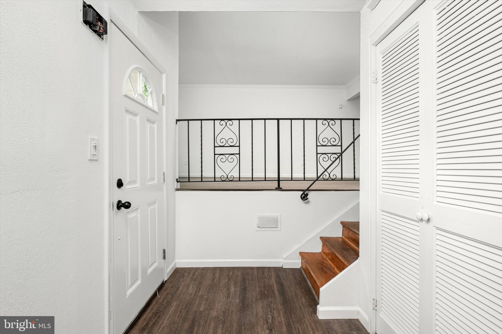 4 Bittersweet Road Ewing, NJ 08638 - Photo 4 of 26 Gallery Image 4