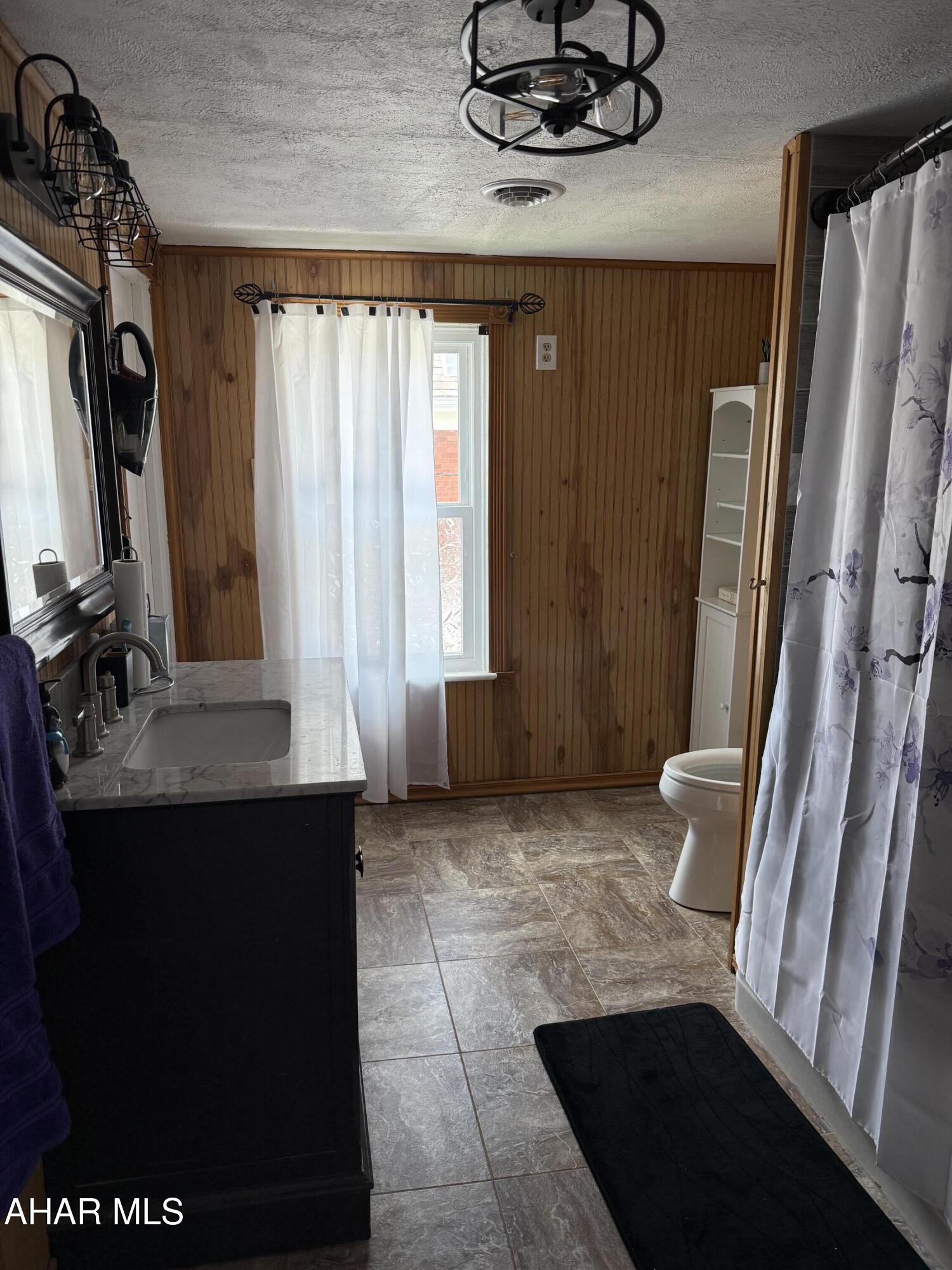 532 Maple Street Roaring Spring, PA 16673 - Photo 35 of 49