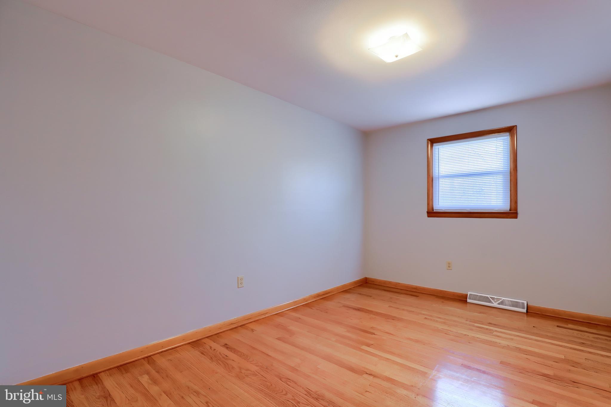 16 Farm Lane Lititz, PA 17543 - Photo 17 of 36
