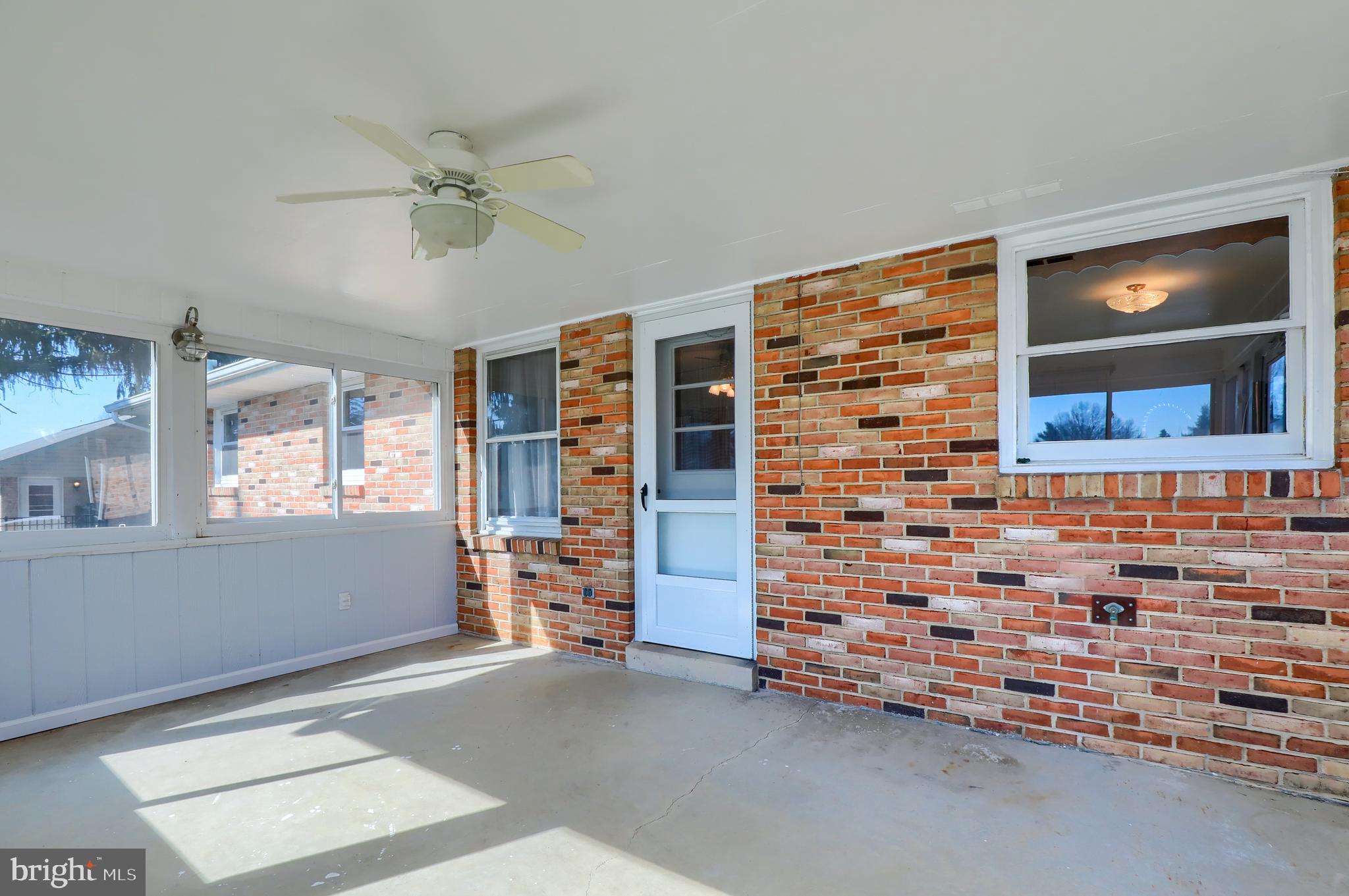 16 Farm Lane Lititz, PA 17543 - Photo 27 of 36