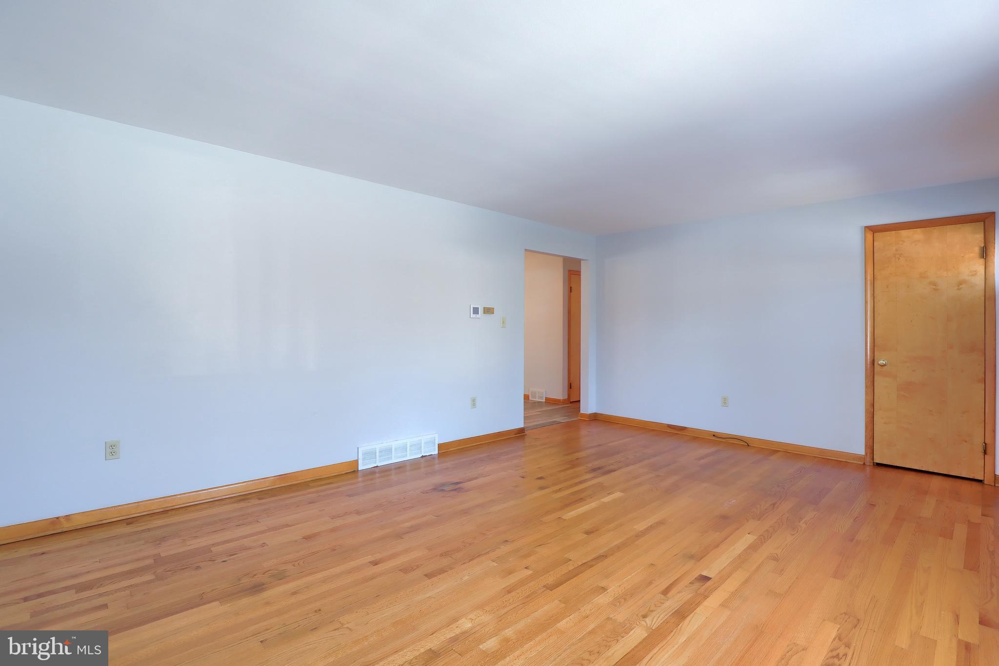 16 Farm Lane Lititz, PA 17543 - Photo 6 of 36