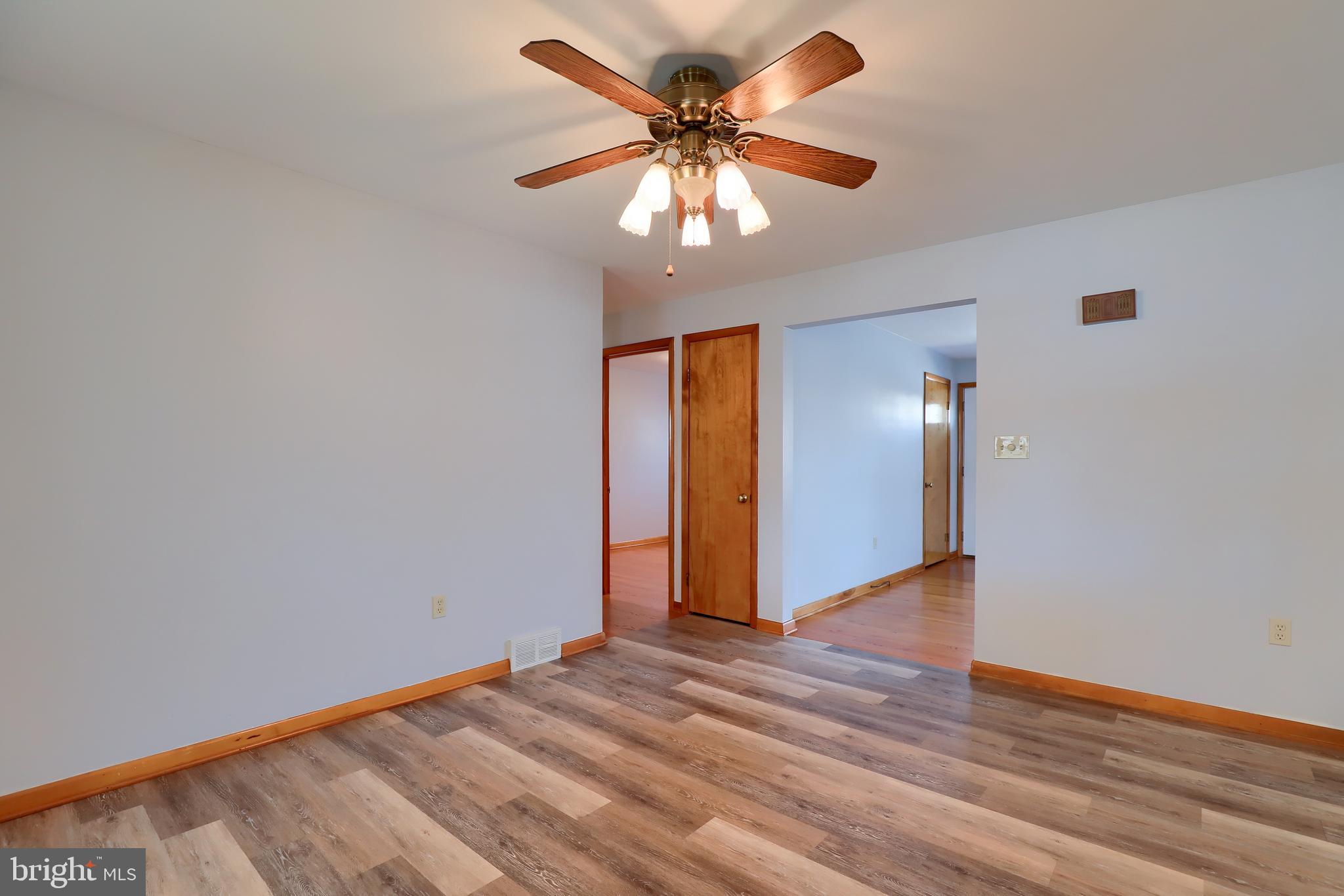 16 Farm Lane Lititz, PA 17543 - Photo 9 of 36