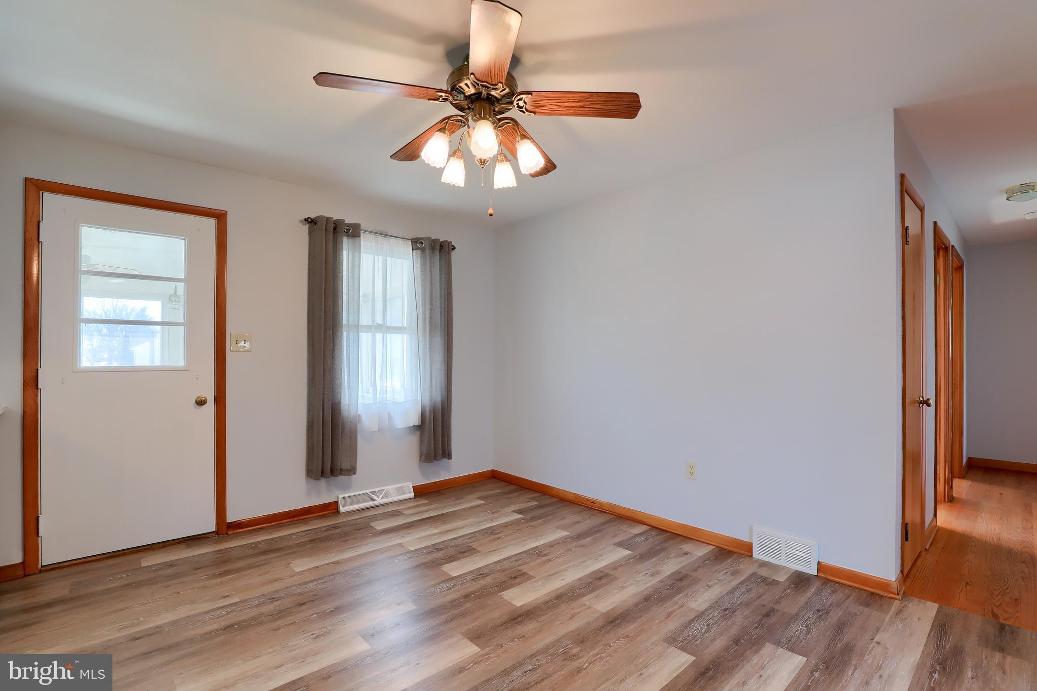 16 Farm Lane Lititz, PA 17543 - Photo 10 of 36