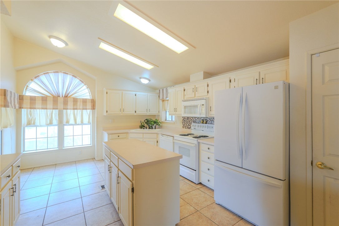 1545 East El Rodeo Road, Unit 144 Fort Mohave, AZ 86426 - Photo 6 of 45 Gallery Image 6