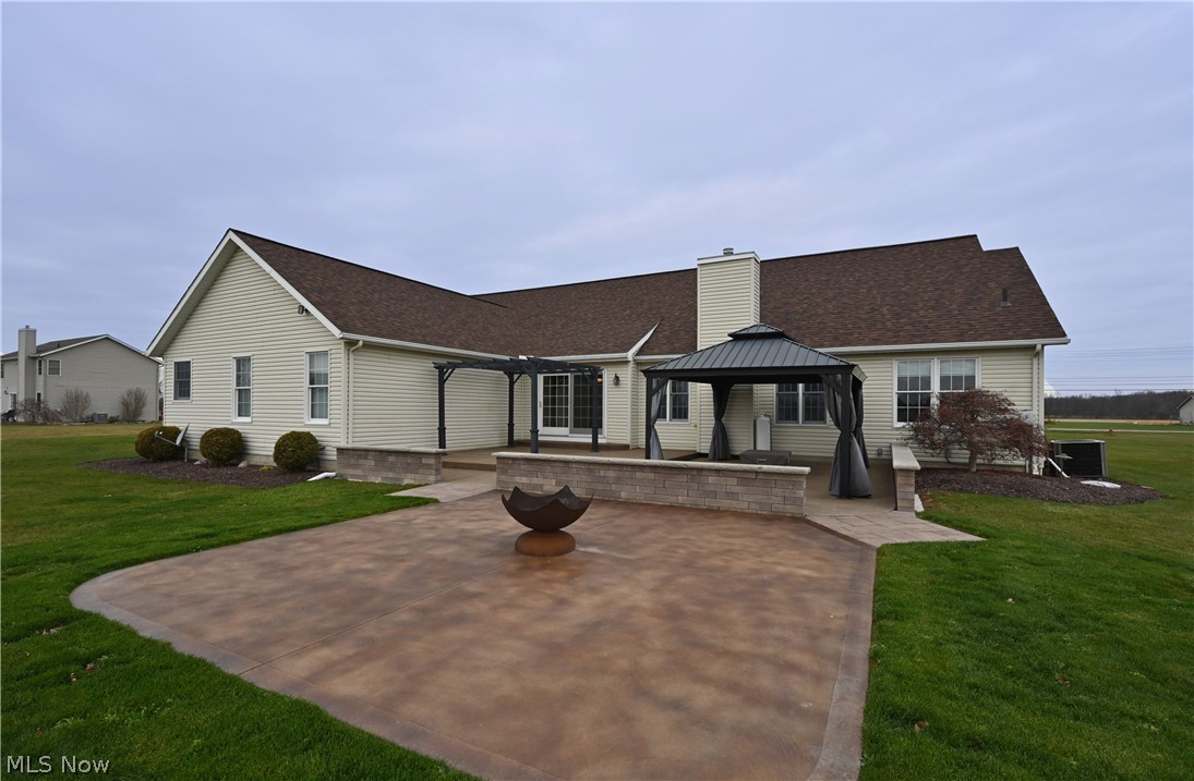 40691 Slife Road Lagrange, OH 44050 - Photo 2 of 35