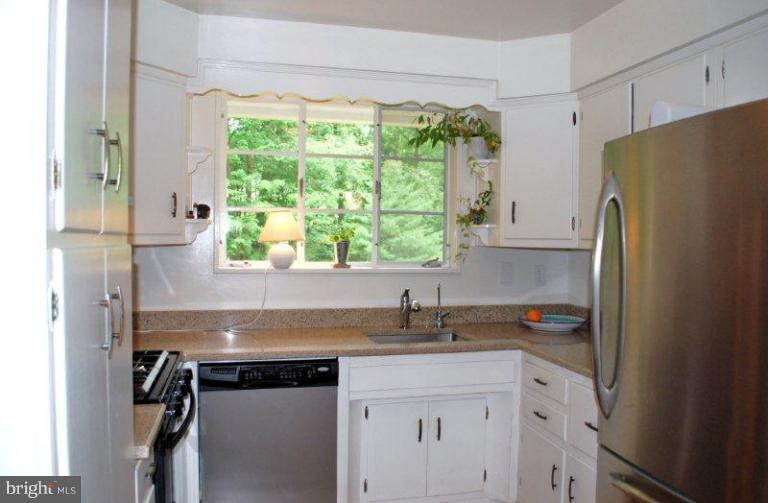 12706 Lacy Drive Silver Spring, MD 20904 - Photo 1 of 30 Kitchen