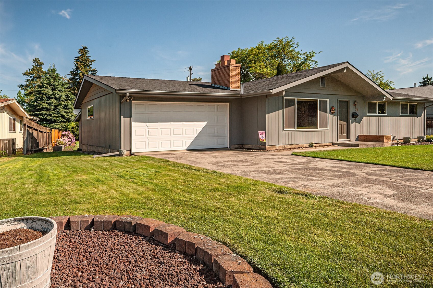 29 East Tietan Street Walla Walla, WA 99362 - Photo 4 of 32 Gallery Image 4