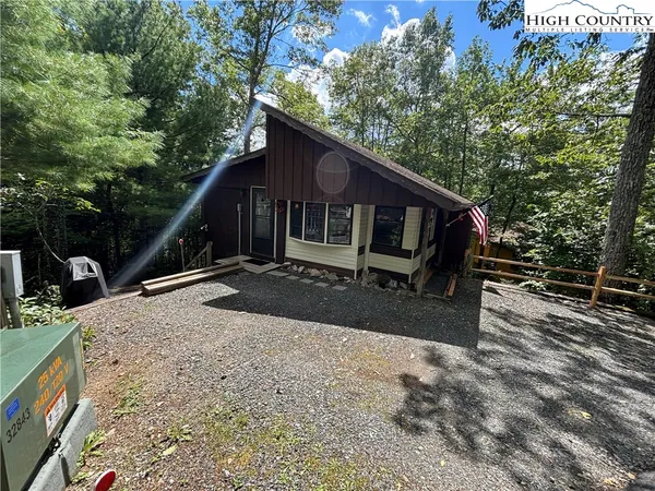 $169,000 | 140 Ash Loop, Newland, NC 28657