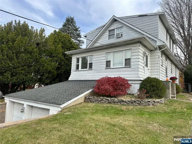 $479,000 | 202 Newark Pompton Turnpike, Wayne, NJ 07470