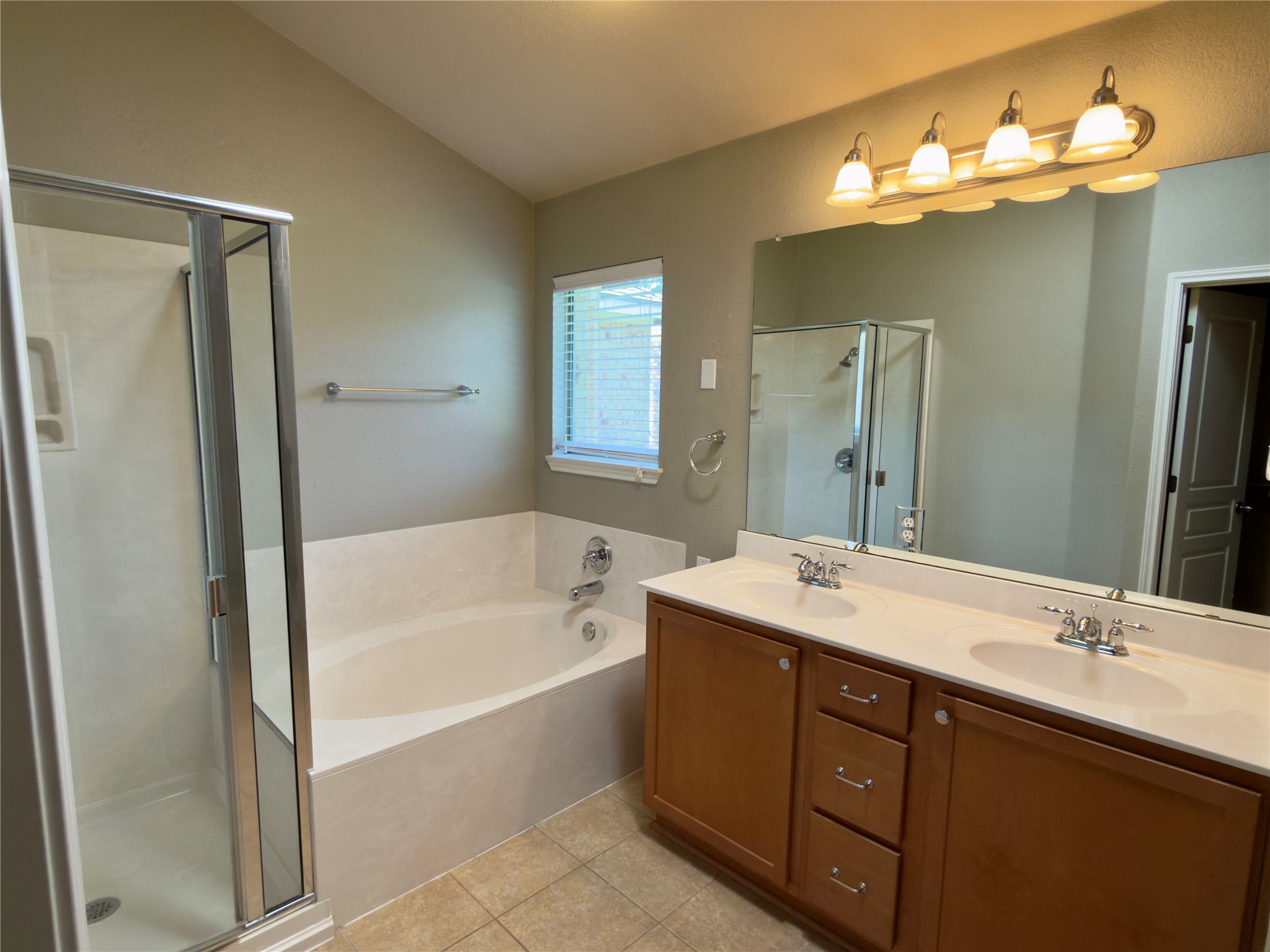 1901 Main Street Cedar Park, TX 78613 - Photo 16 of 27 Master Bathroom