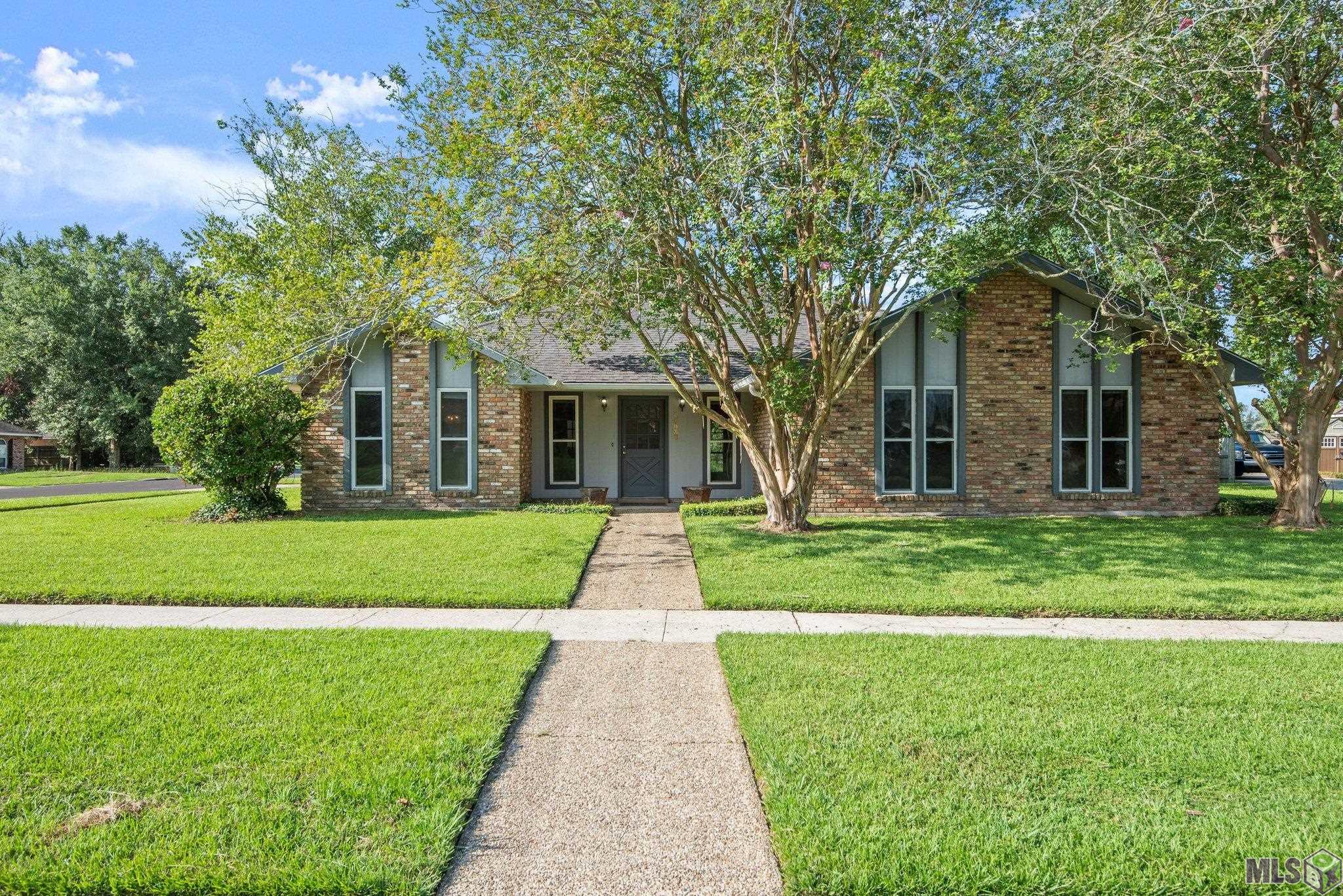 15036 Lynbrook Drive Baton Rouge, LA 70816 - Photo 1 of 19 Gallery Image 1