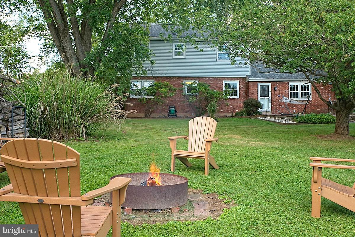 3314 Stump Hall Road Collegeville, PA 19426 - Photo 43 of 55 Get your smores ready to go!