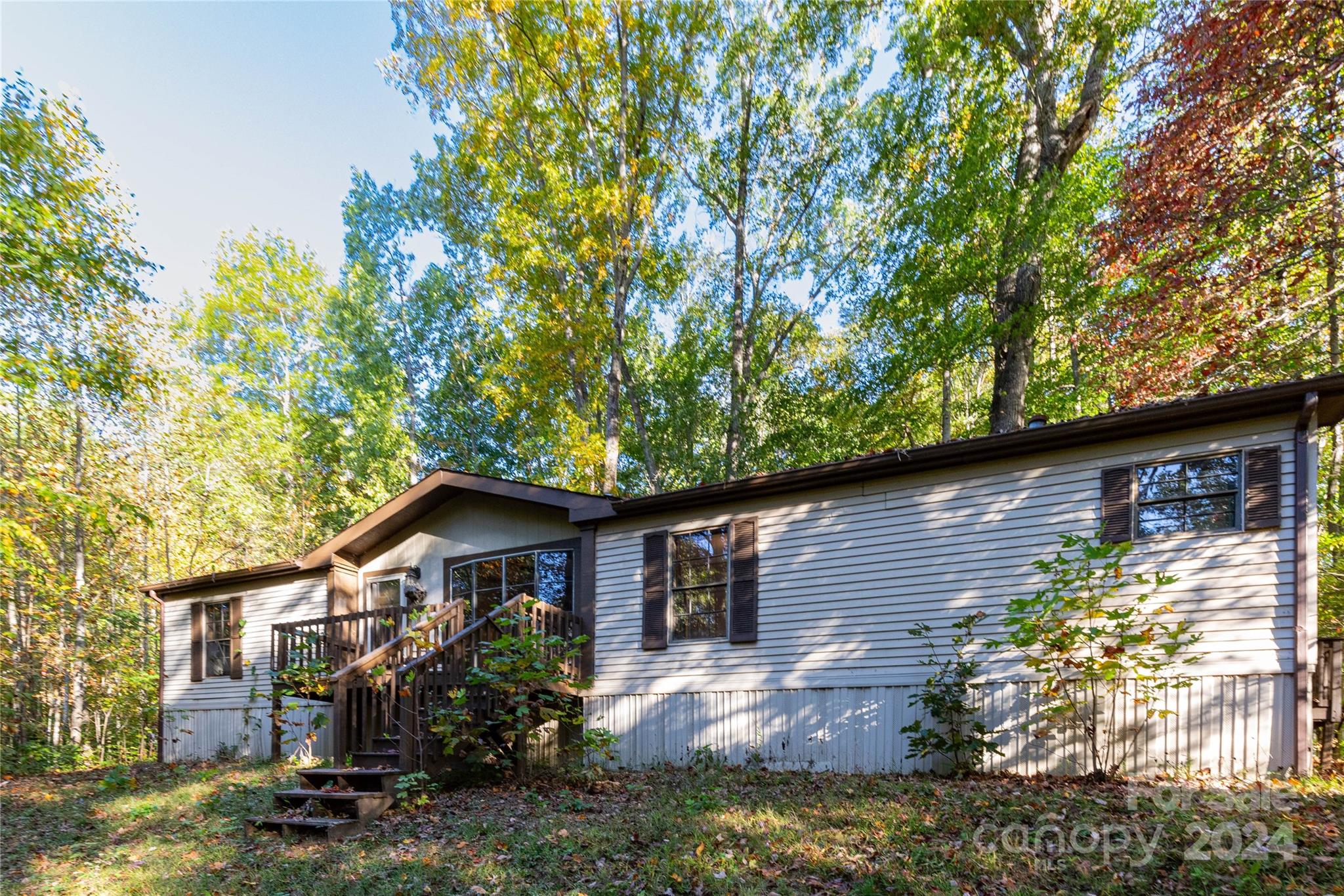 276 Hollon Cove Road Waynesville, NC 28786 - Photo 2 of 22 Gallery Image 2