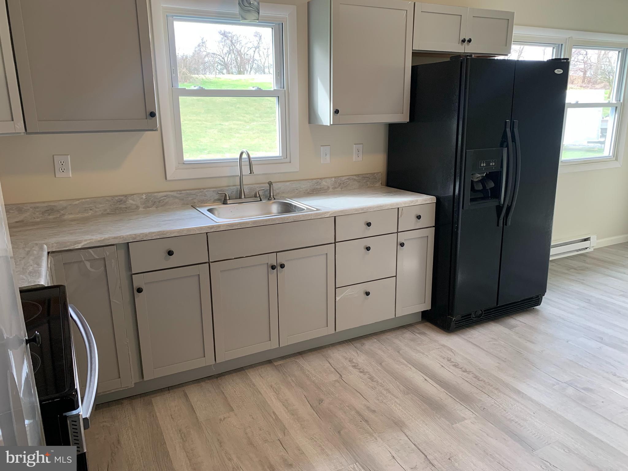 124 East Old York Road Carlisle, PA 17015 - Photo 4 of 16