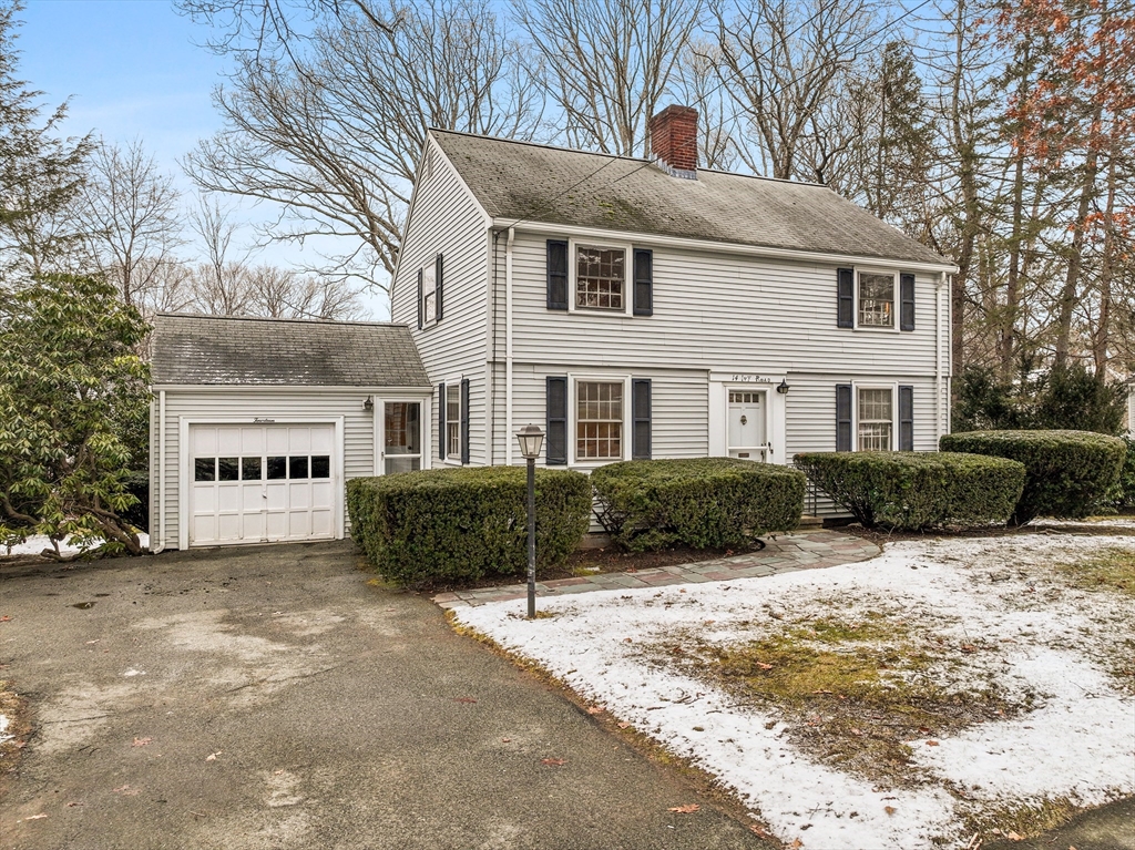 14 Ivy Road Wellesley, MA 02482 - Photo 2 of 22 a front view of a house with a yard