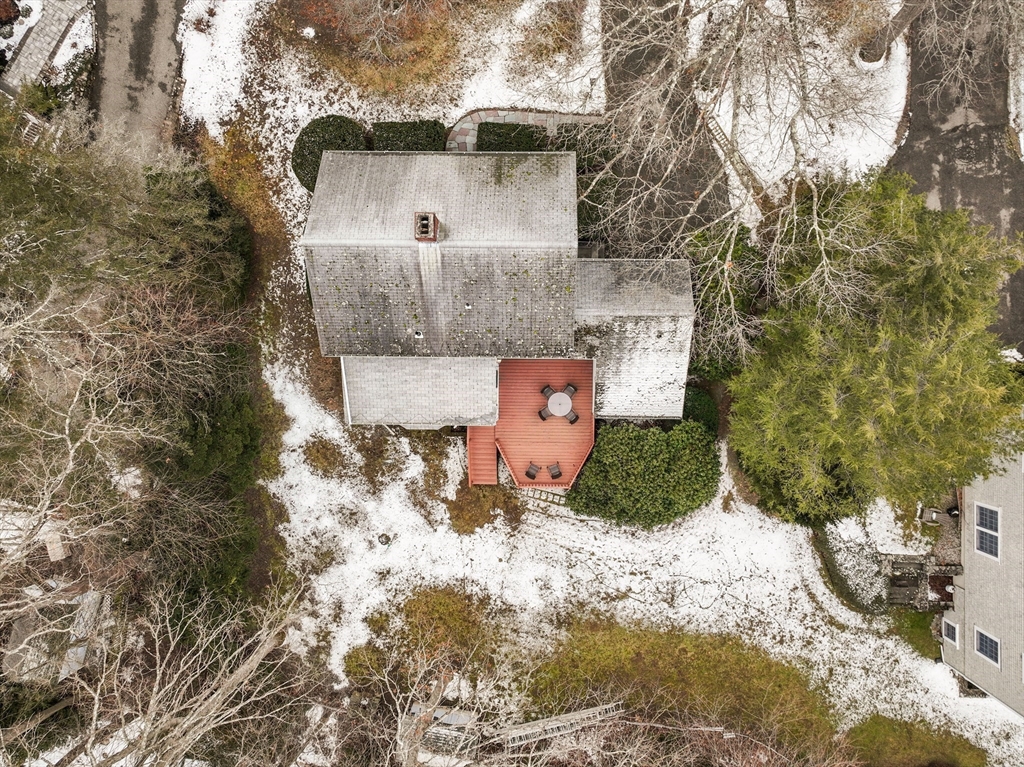 14 Ivy Road Wellesley, MA 02482 - Photo 21 of 22 a front view of a house with a yard